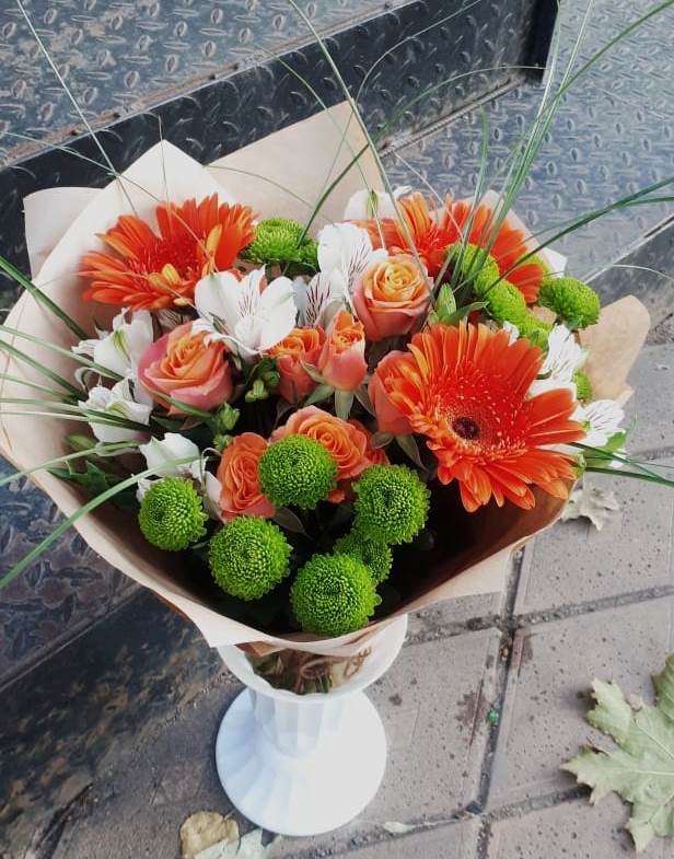Букет цветов из: Герберы, Хризантемы, Альстромерии и Розы в Октябрьском Ульяновской области