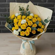 Букет цветов из:  Розы в Октябрьском Ульяновской области
