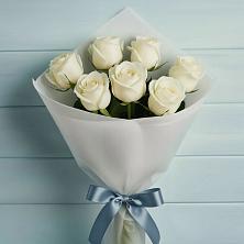Букет 7 Белых роз Эдлесс Лав в Октябрьском Ульяновской области