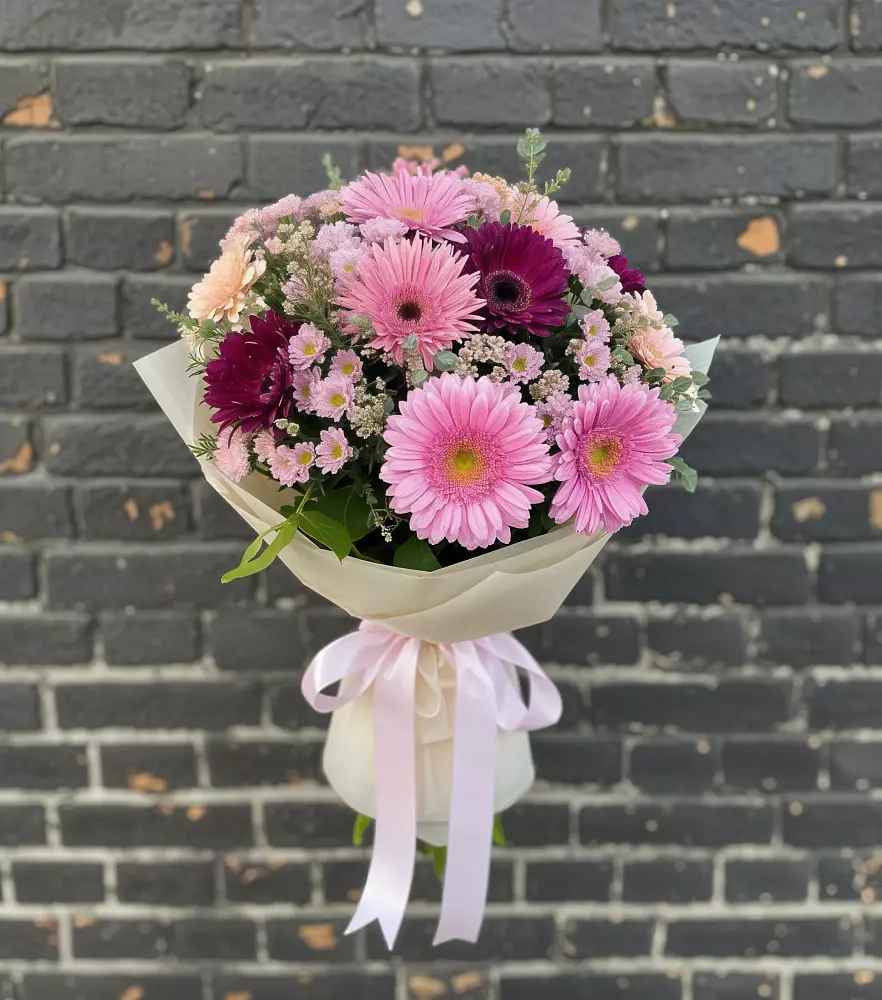 Букет цветов из: Герберы и Хризантемы в Октябрьском Ульяновской области