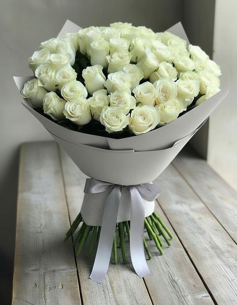 Букет 35 Белых роз в Октябрьском Ульяновской области