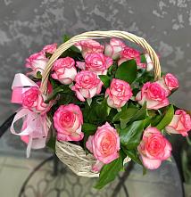 Цветочная композиция из Розы в корзине #REPLACE_PRED# Октябрьском Ульяновской области