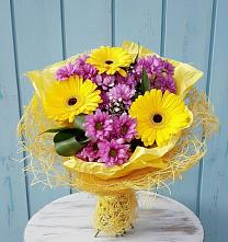 Букет цветов из:  Хризантемы и Герберы в Октябрьском Ульяновской области