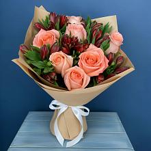 Букет цветов из:  Розы и Альстромерии в Октябрьском Ульяновской области