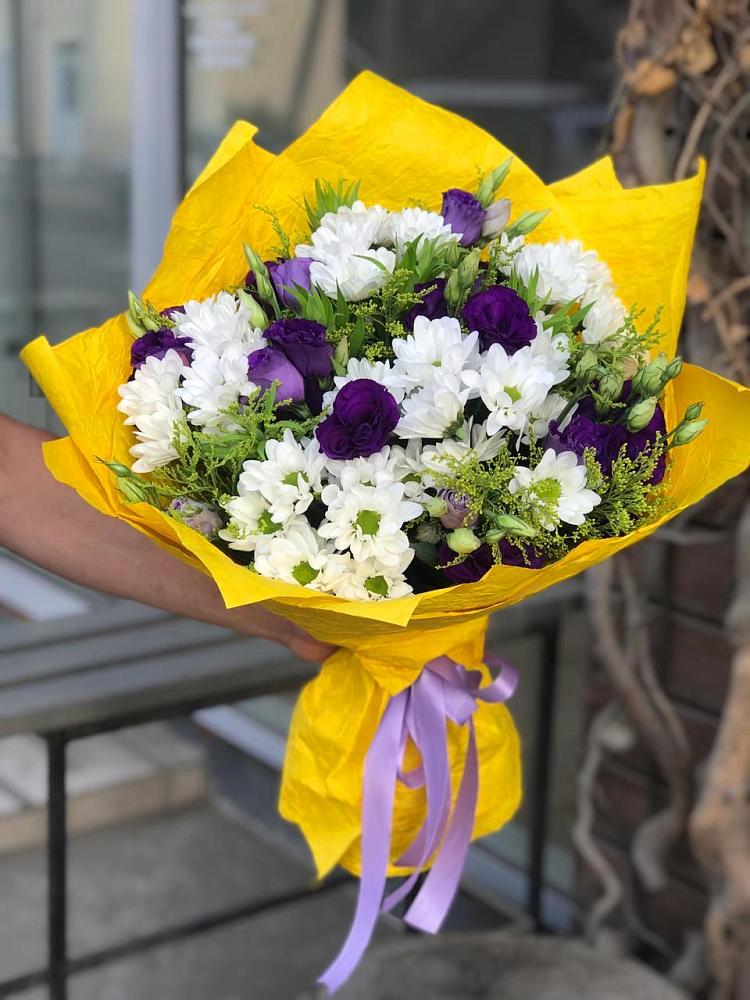 Букет цветов из: Ирисы, Хризантемы и Ромашки в Октябрьском Ульяновской области