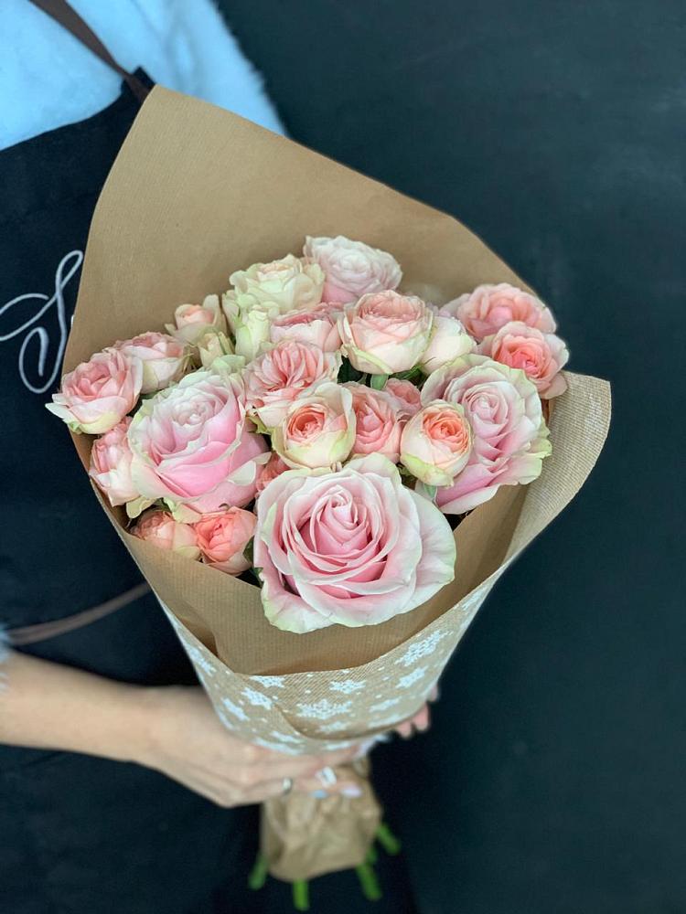 Букет цветов из: Хризантемы и Розы в Октябрьском Ульяновской области