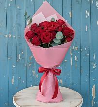 Букет цветов из:  Розы в Октябрьском Ульяновской области