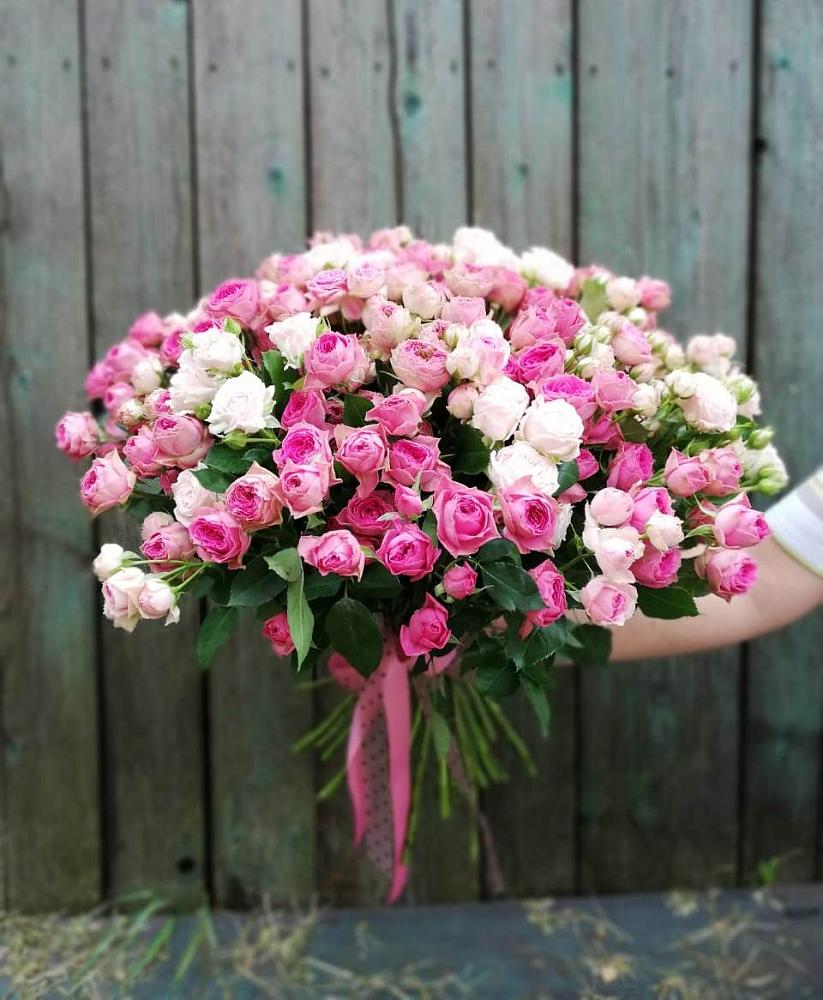 Букет Розовые кустовые розы Натали и Лав Лидия в Октябрьском Ульяновской области