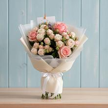 Букет цветов из:  Розы в Октябрьском Ульяновской области