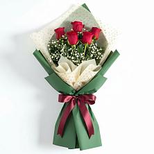 Букет цветов из:  Розы в Октябрьском Ульяновской области