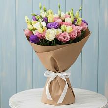 Букет цветов из:  Лизиантусы в Октябрьском Ульяновской области