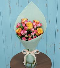 Букет цветов из:  Розы в Октябрьском Ульяновской области