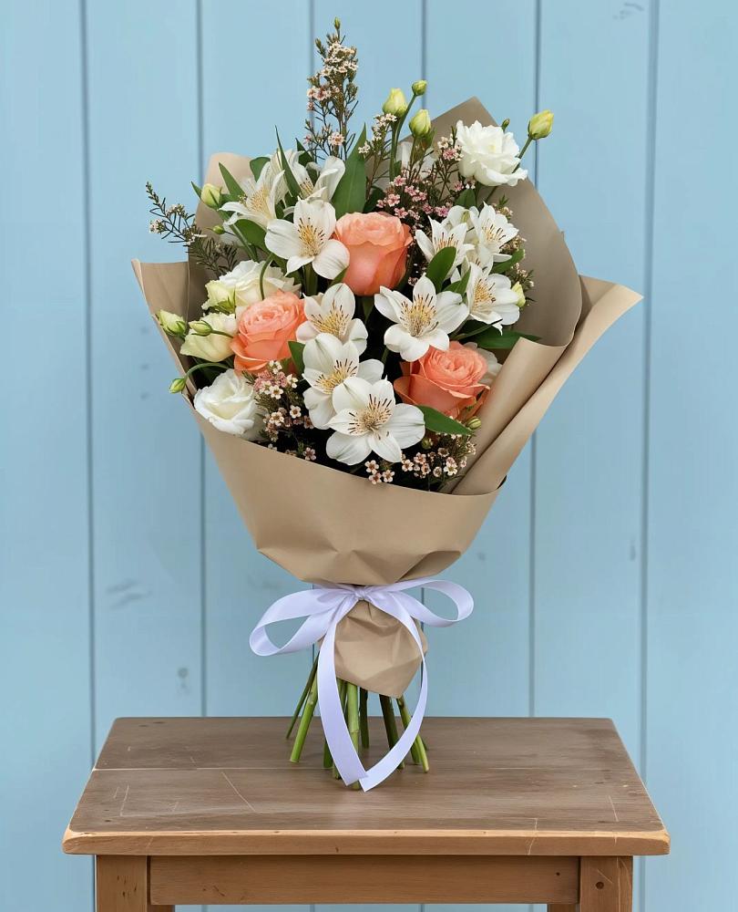 Букет цветов из: Альстромерии, Лизиантусы, Розы и Хризантемы в Октябрьском Ульяновской области