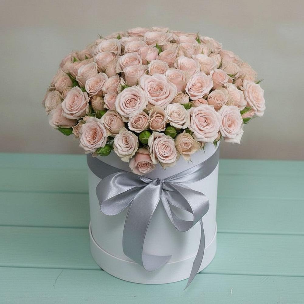 Цветочная композиция из Розы в шляпной коробке в Октябрьском Ульяновской области